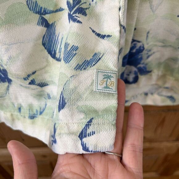 Tommy Bahama Large Original Fit Silk Pale Green and Blue Button Front Shirt - Picture 15 of 15